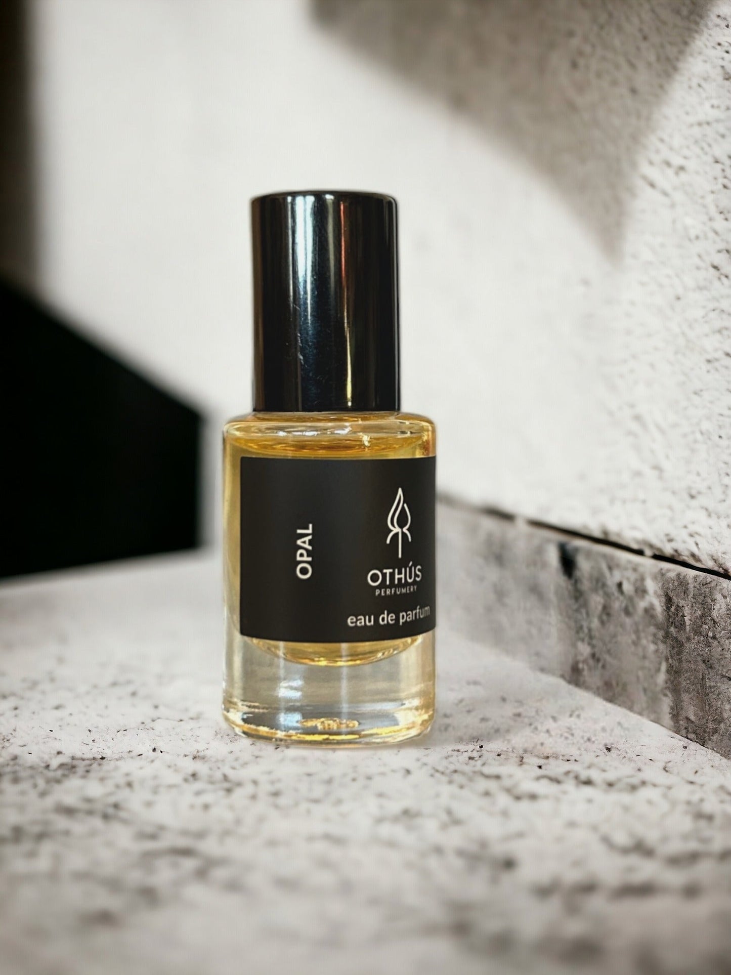 Opal - Natural Perfume Rollerball - Othús Perfumery